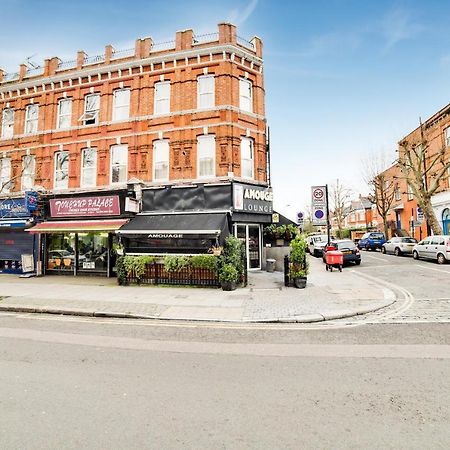 Oyo London Lodge Exterior photo